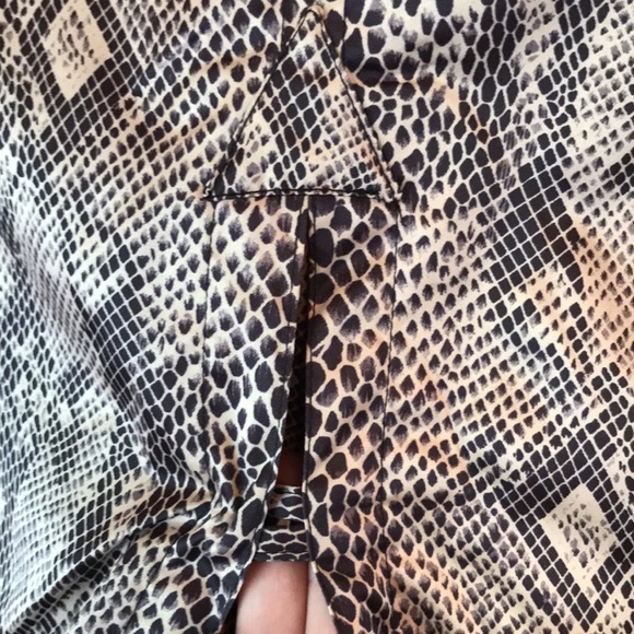 New Dress Barn Large satin short animal print snakeskin print trench barn jacket - Picture 9 of 12